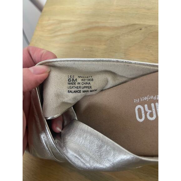 Munro Lee Silver Metallic Slide Block Heel Sandal Slip On Comfort Womens 6 - Picture 6 of 7